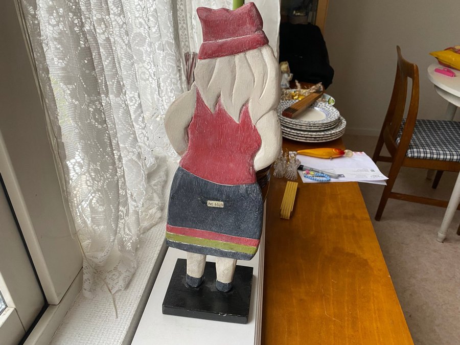 Se produkter som liknar Antikt julpynt i bemålat trä .. på Tradera