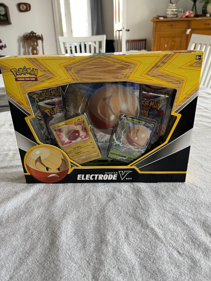 pokemon trading card game hisuian electrode v box Amazon.com: Pokemon TCG: HISUIAN Electrode V Box : Toys & Games main image 1