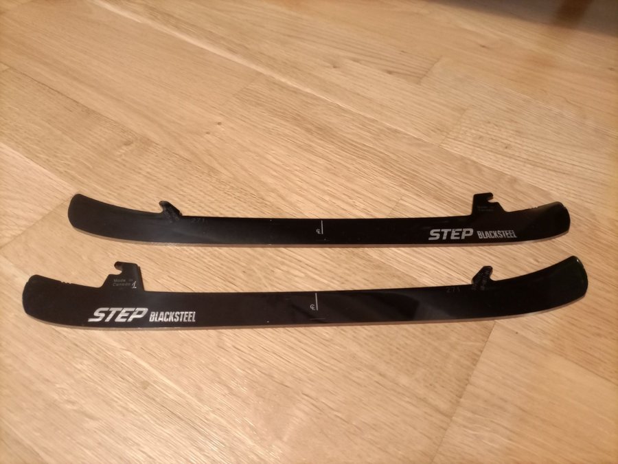 CCM Step blacksteel 271 skenor blades runners s.. Köp på Tradera