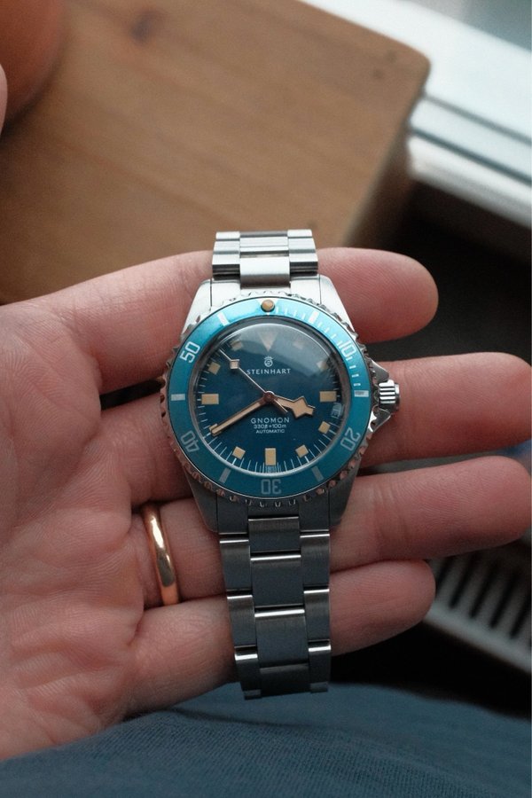 Steinhart gnomon snowflake shop