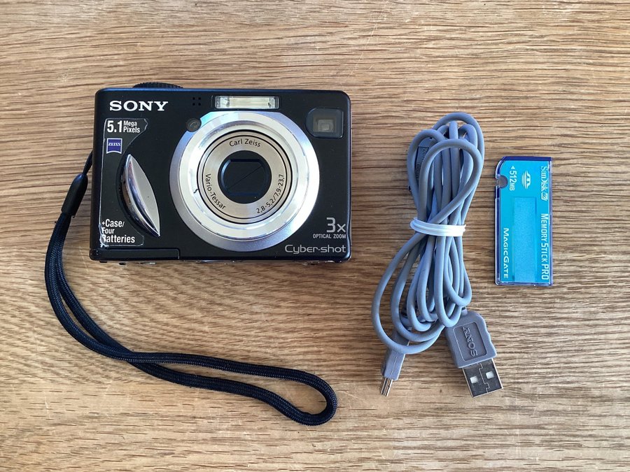 Se produkter som liknar Sony Cybershot Kamera på Tradera