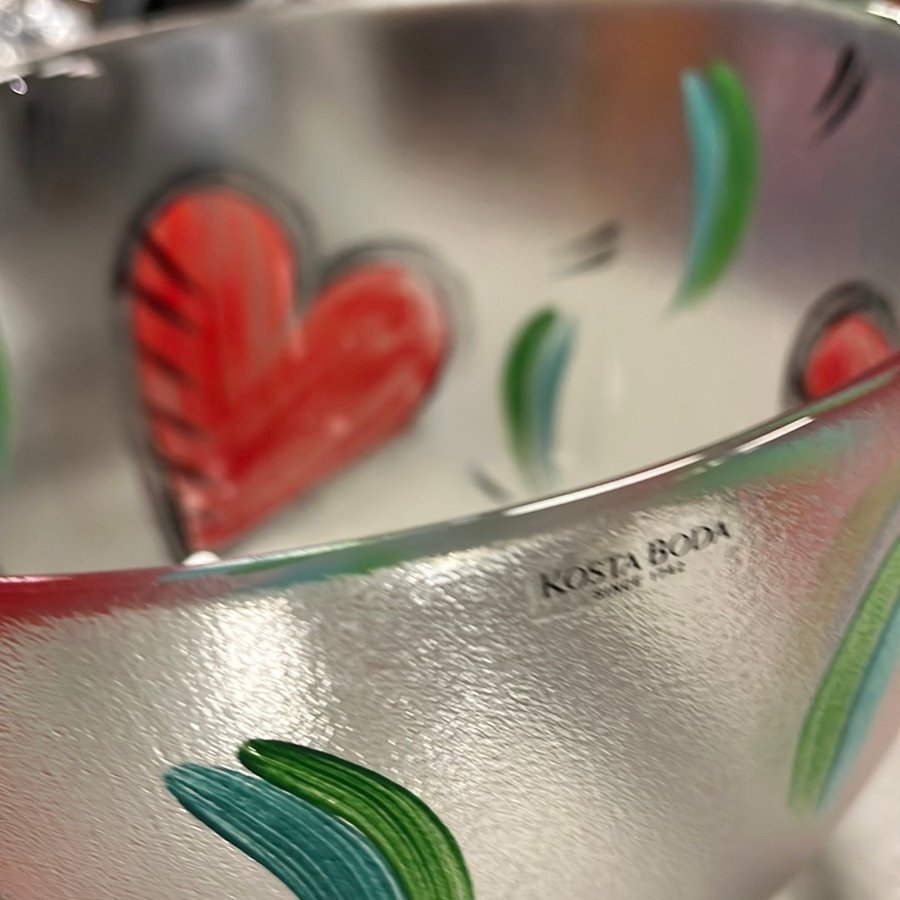 Se produkter som liknar Kosta Boda ”Hearts”, Ulrica H.. på Tradera