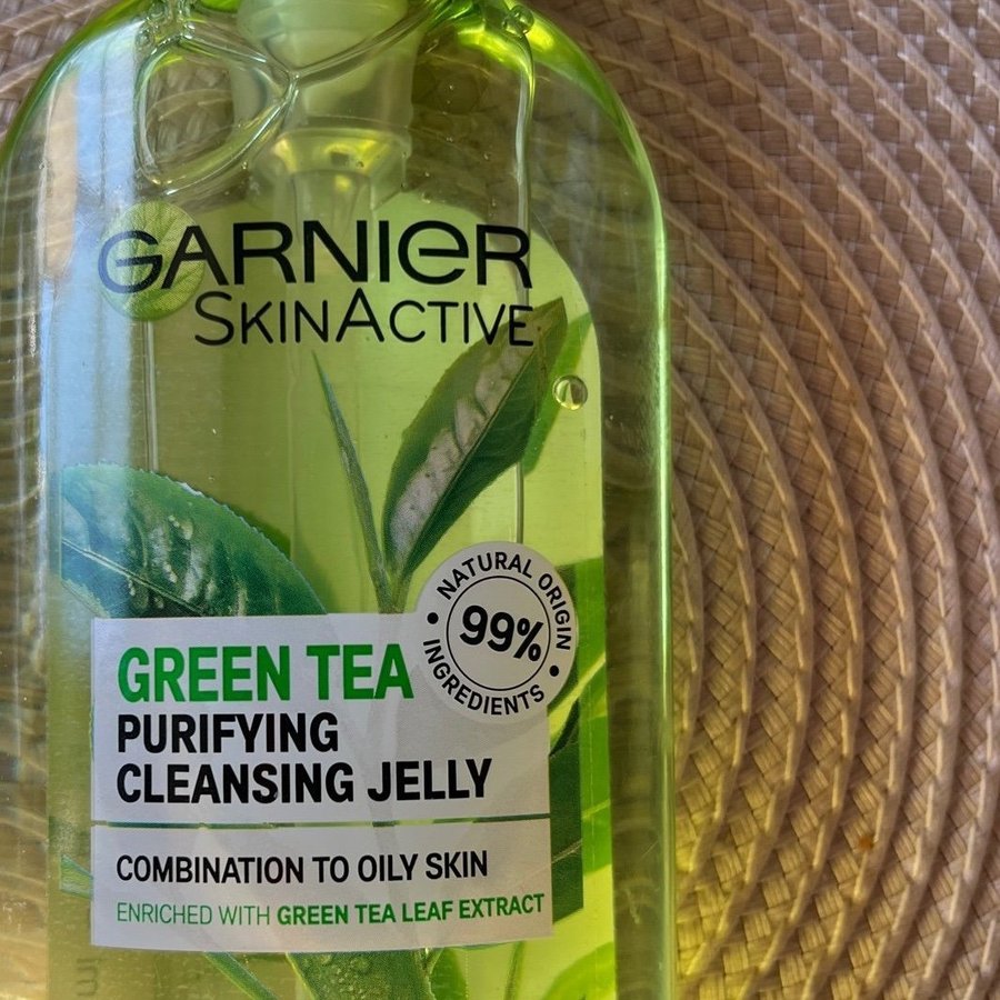 Se produkter som liknar Garnier Skin Active Green Tea.. på Tradera