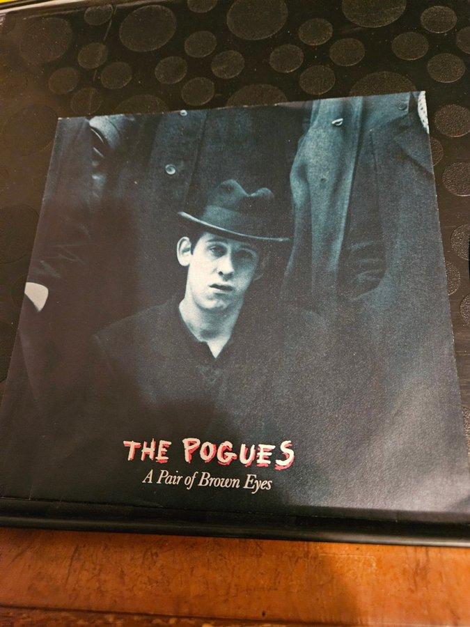 The Pogues si 1985 a pair of brown eyes Köp på Tradera (624491622)