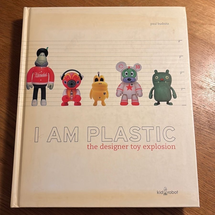 アート・デザイン・音楽 I AM PLASTIC the designer toy explosion アート・デザイン・音楽 I AM PLASTIC the designer toy explosion
