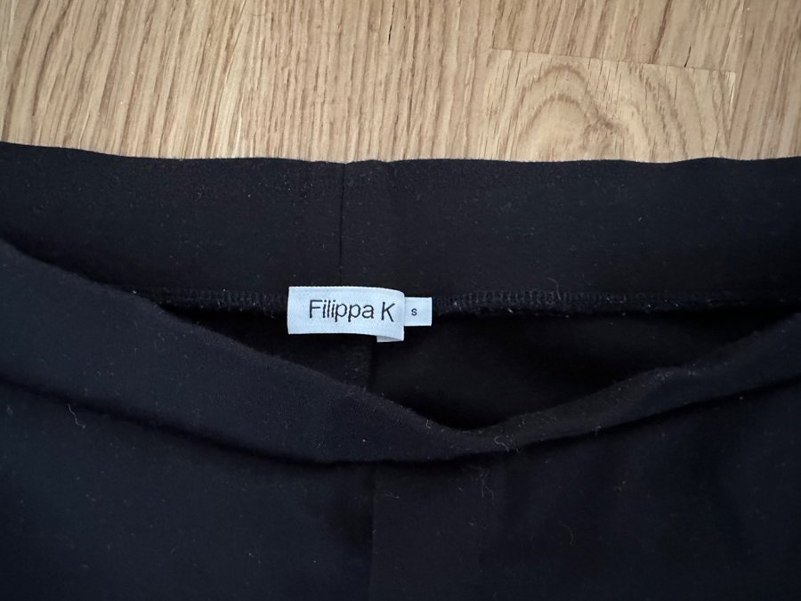 Poe cropped store jersey pant