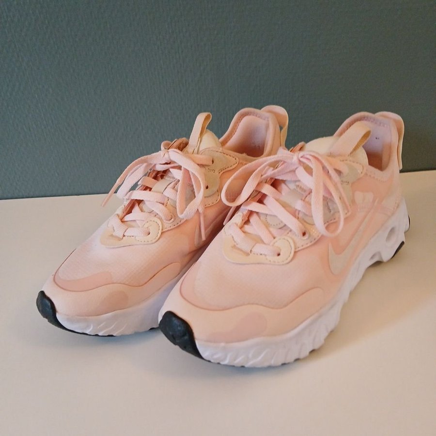 nike react art3mis rosa
