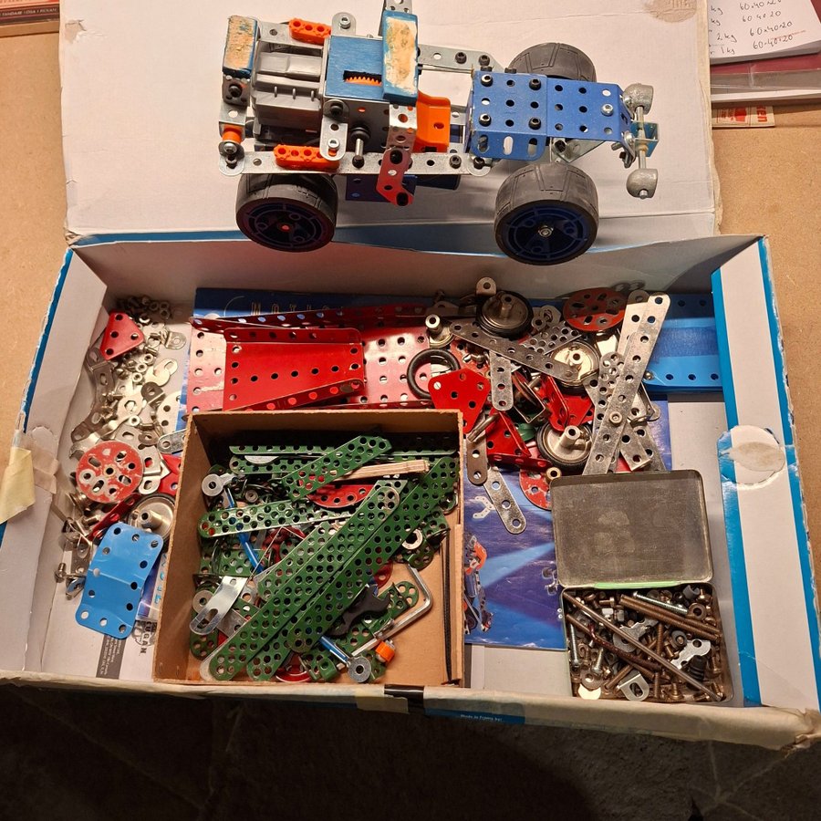 25 in 1 Super Construction Set