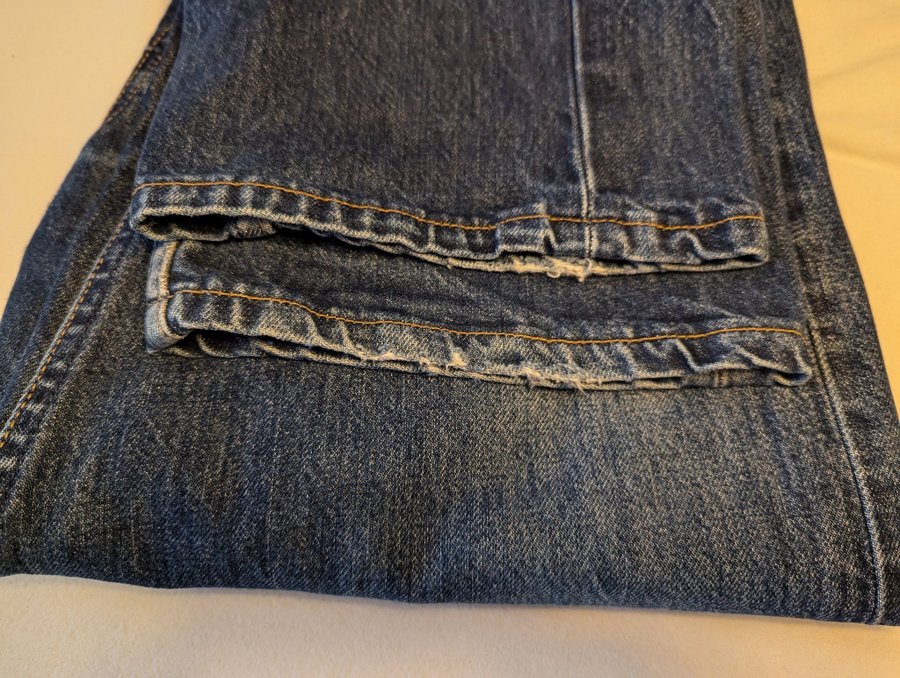 Se produkter som liknar Levis 501 36x34 på Tradera (672710202)
