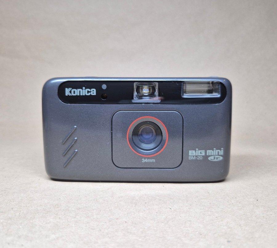 Appareil photo argentique Konica Big Mini Jr. BM-20 Reconditionné Noir