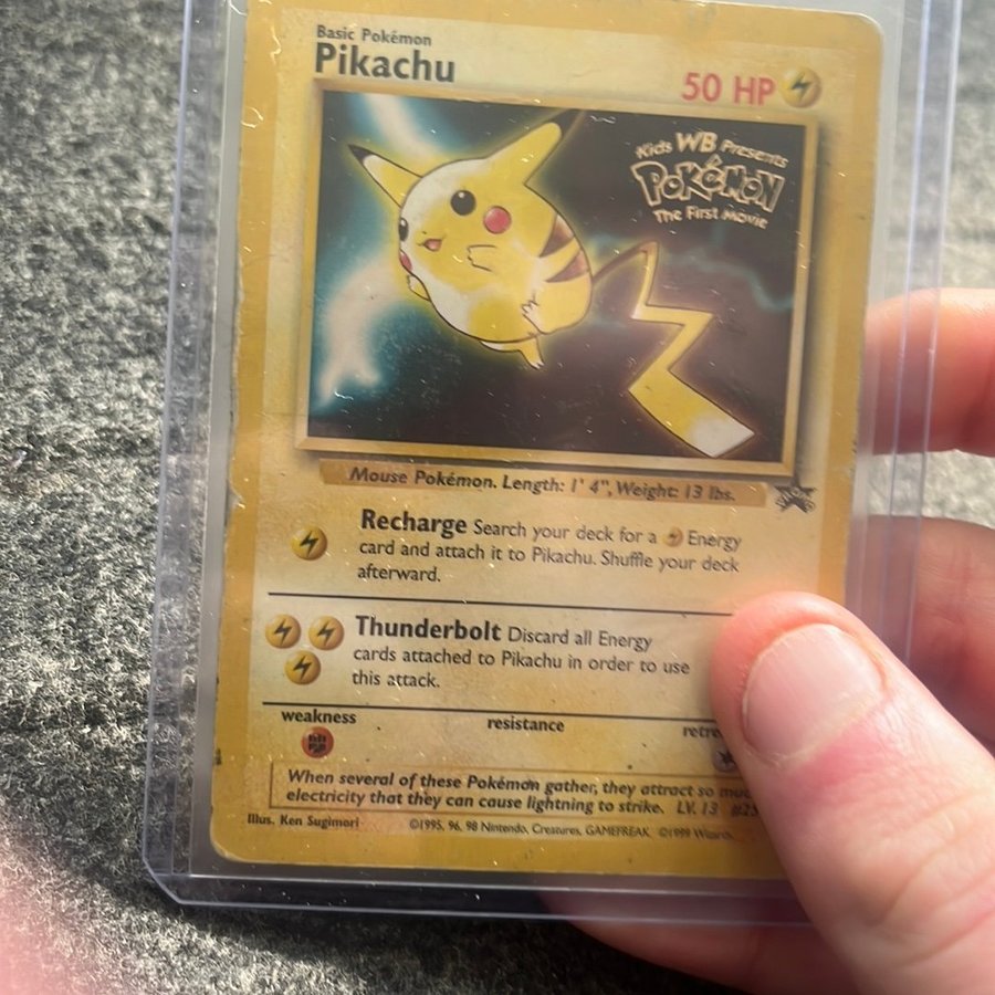 Se produkter som liknar Pikachu pokemon the first movie p Tradera  (727086697)