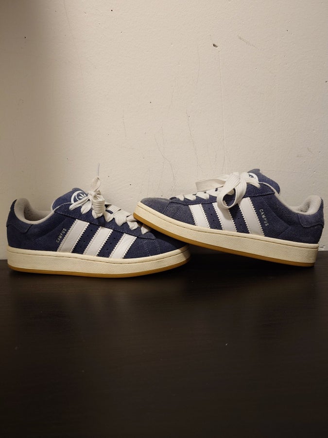adidas gazelle silver green womens Kb adidas Originals Semi Lucid Blue/Ftwr White/Gum 2 Campus 00S C Sneakers