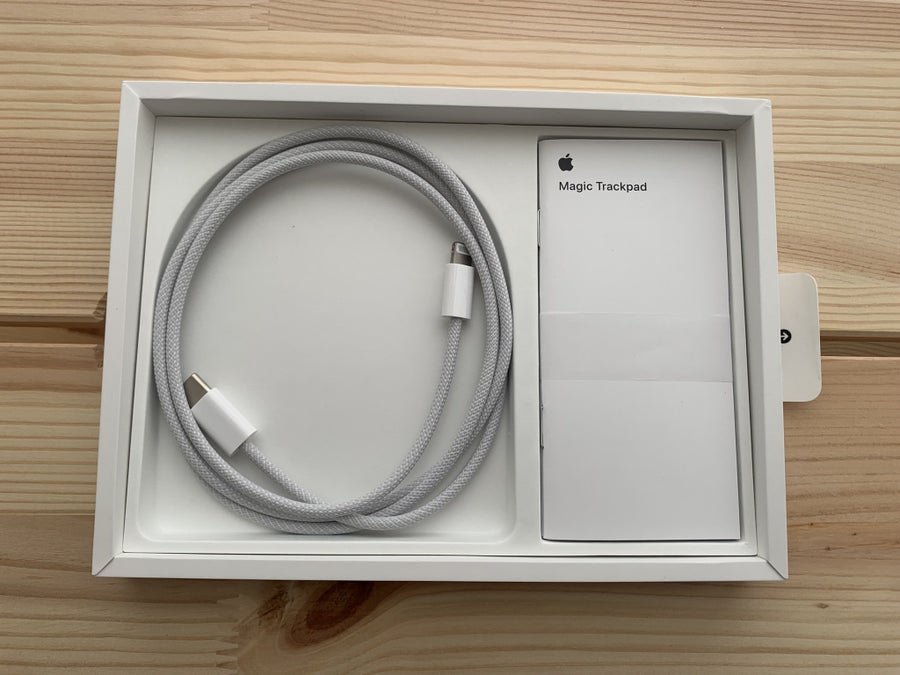 Apple Magic Trackpad シルバー A1535 Apple Magic Trackpad (A1535 / MK2D3ZM/A) | Köp på Tradera (732199103)