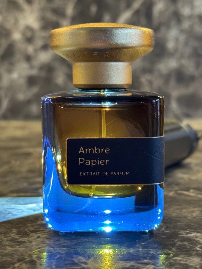 Ambre Papier Atelier Materi parfum - un nouveau parfum pour