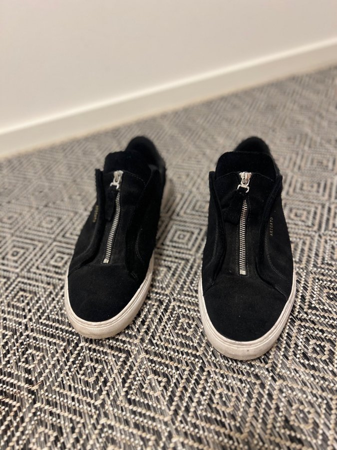 Se produkter som liknar Axel Arigato Clean 90 Zip på Tradera