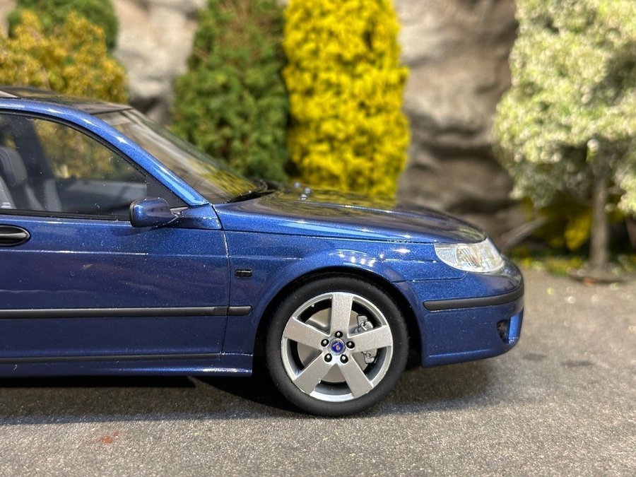 SAAB 9-5 Sportcombi Aero 1/18 ミニカー SAAB 9-5 Sportcombi Aero 1/18 ミニカー - メルカリ