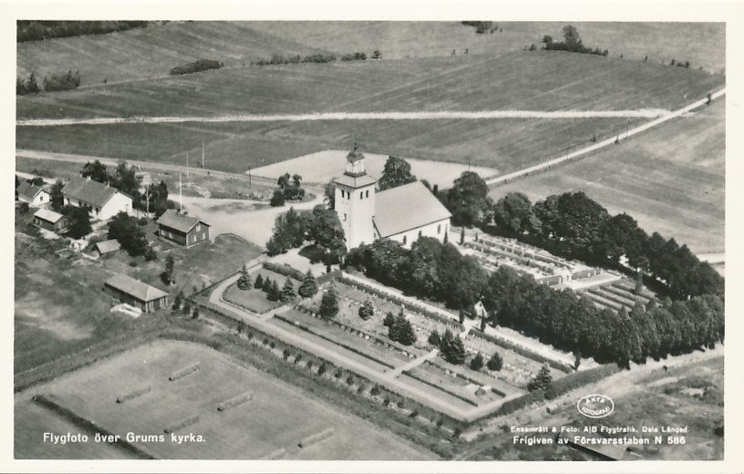 Se produkter som liknar Grums Kyrka Flygfoto på Tradera (630725848)