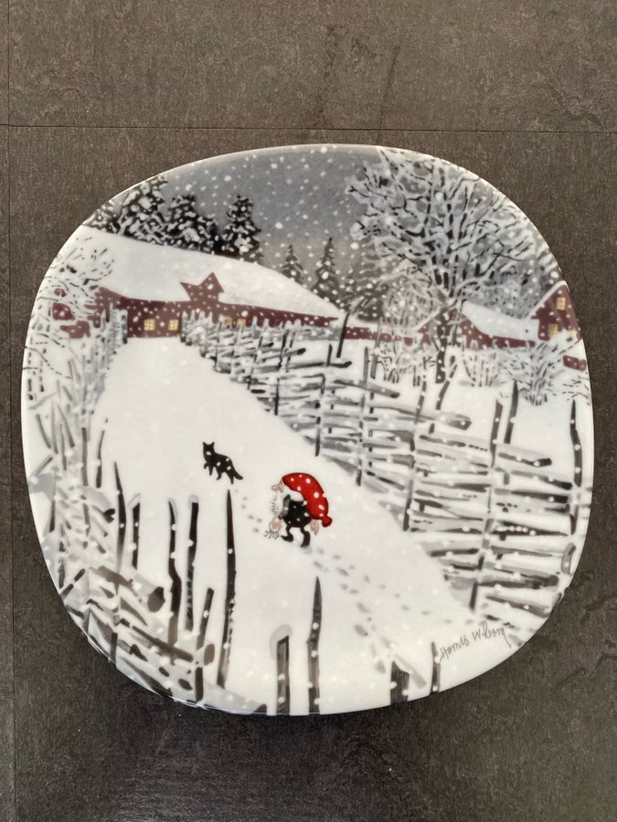 Harald Wiberg - jultallrik - Guldkroken - porsl.. | Köp på Tradera