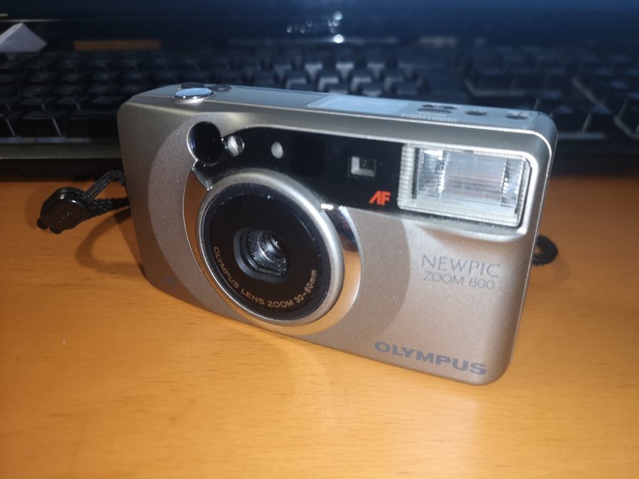 Digital Camera Olympus Newpic Zoom 600 カメラ用品 OLYMPUS