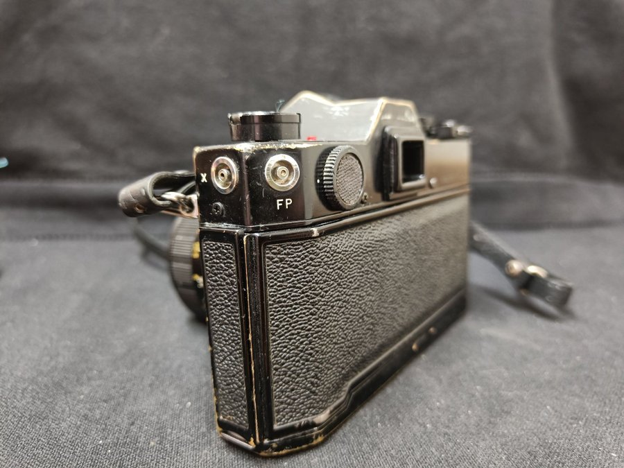 Appareil Photo Yashica TL Electro X – Objectif Yashinon 50mm F/1.7 – Argentique 35mm