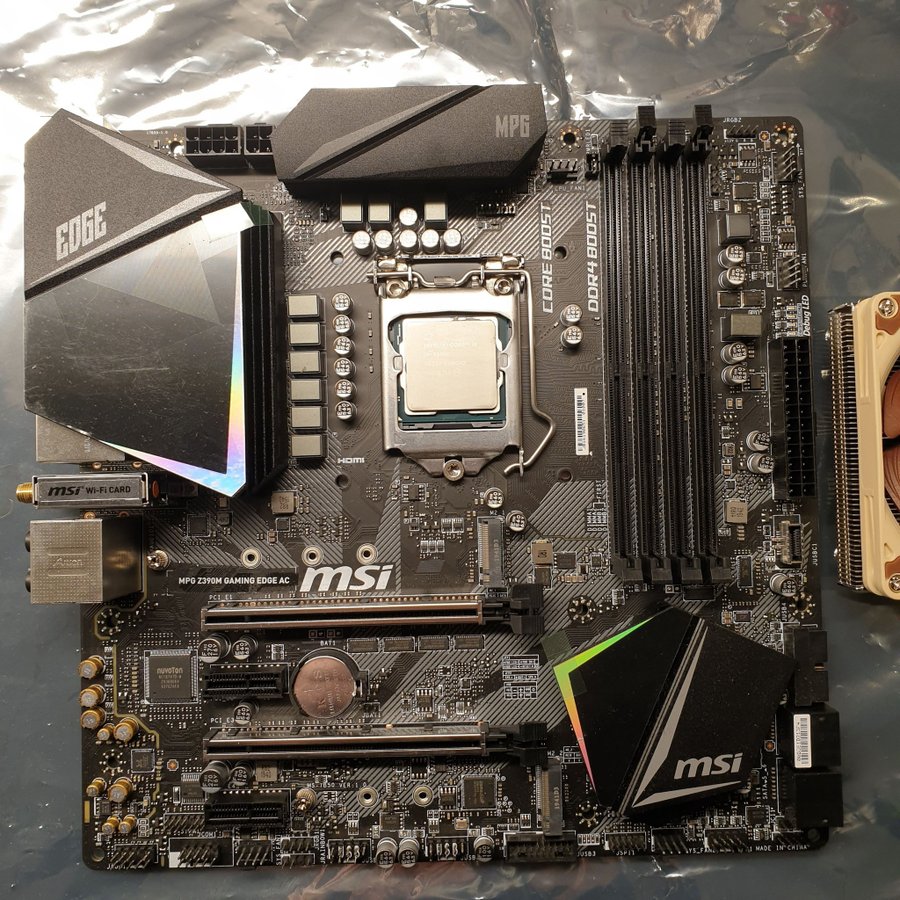 CPU MSI MPG Z390m + i9-9900KF + HyperX DDR4 INTEL I9 9900K-MSI RTX2080TI GAM.TRIO-MSI Z390 GAM.PRO CARBON-WD