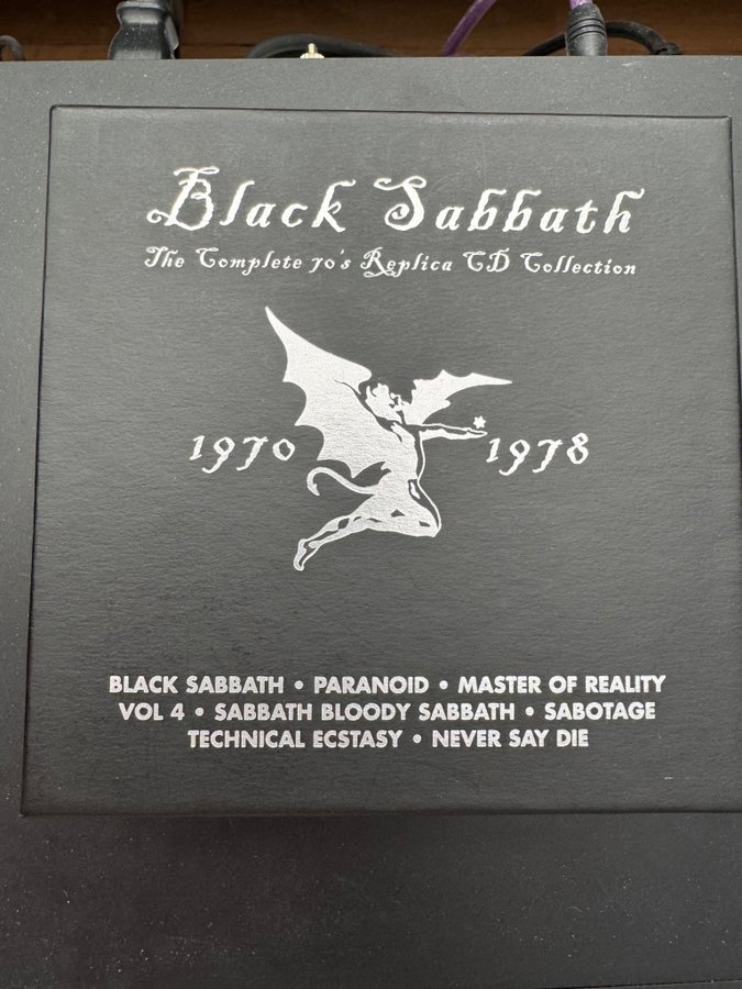 Se produkter som liknar Black Sabbath - The Complete .. på Tradera