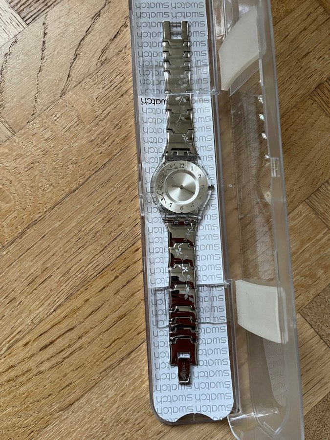 Swatch Watch Climber Flowery damklocka med Køb på Tradera