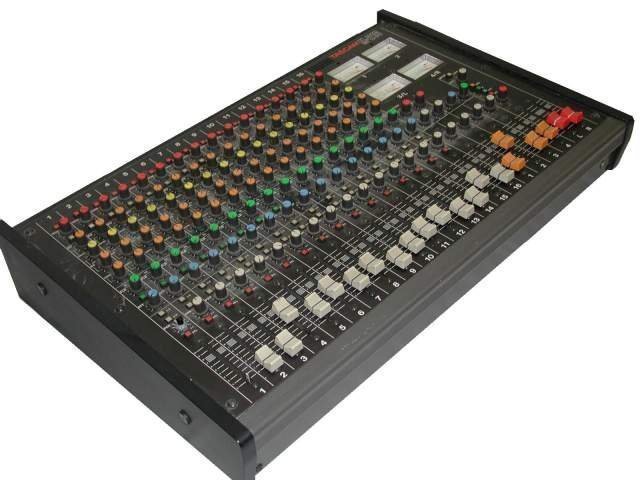 TASCAM M-216 Mixer | Köp på Tradera (728277415)