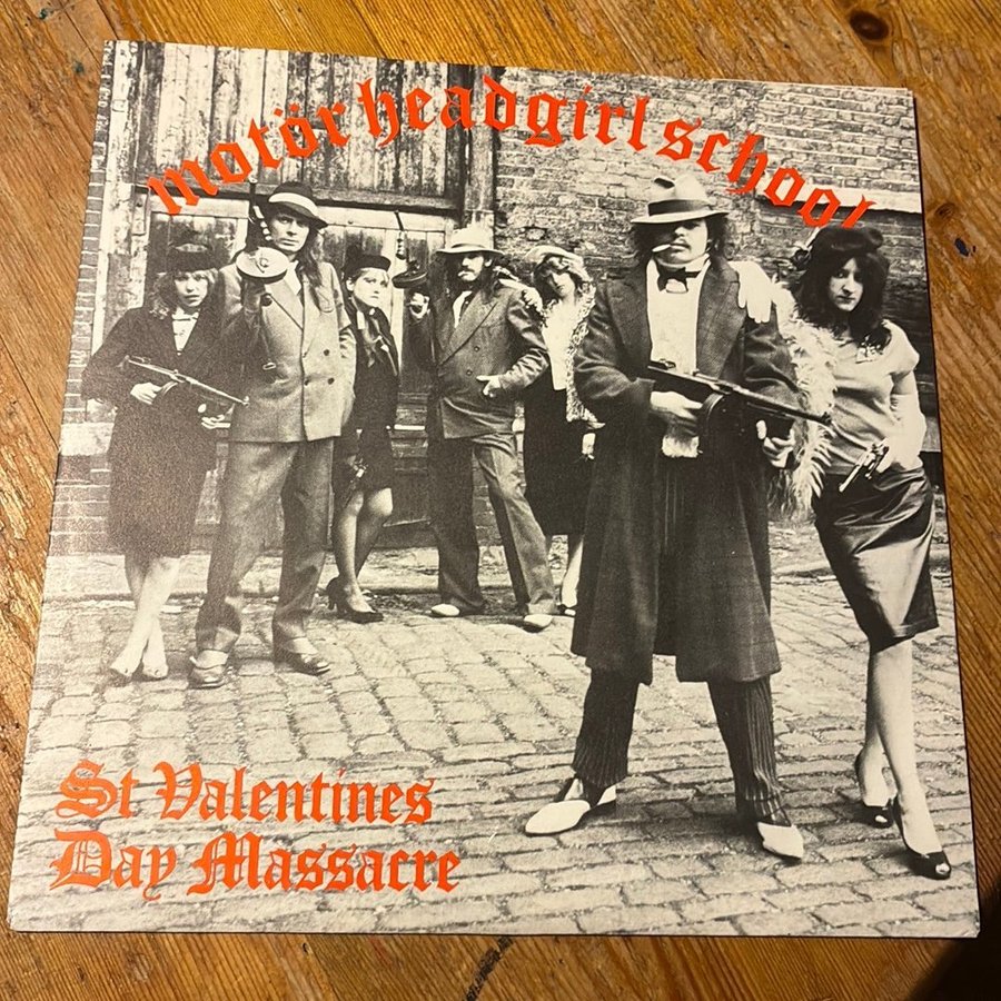 Se produkter som liknar Motorhead/Girlschool - St. Va.. på Tradera