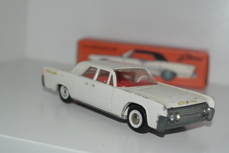 Tekno Lincoln Continental 829 vit | Köp på Tradera (740749812)