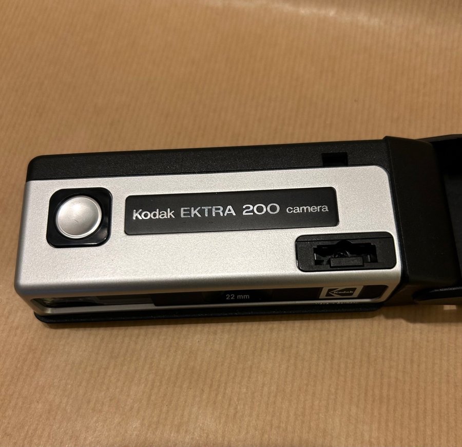 Kodak Ektra 200 Kamera med Originalkartong Köp på Tradera