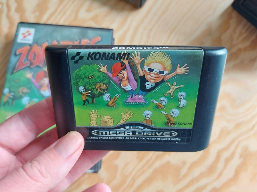 Zombies Sur Sega Megadrive – Konami – Complet PAL – Très Bon état – 1993