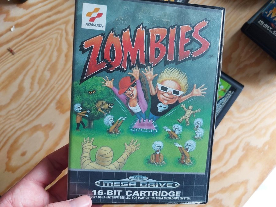Zombies - SEGA Megadrive Mega Drive Konami - Complet - PAL - Très Bon
