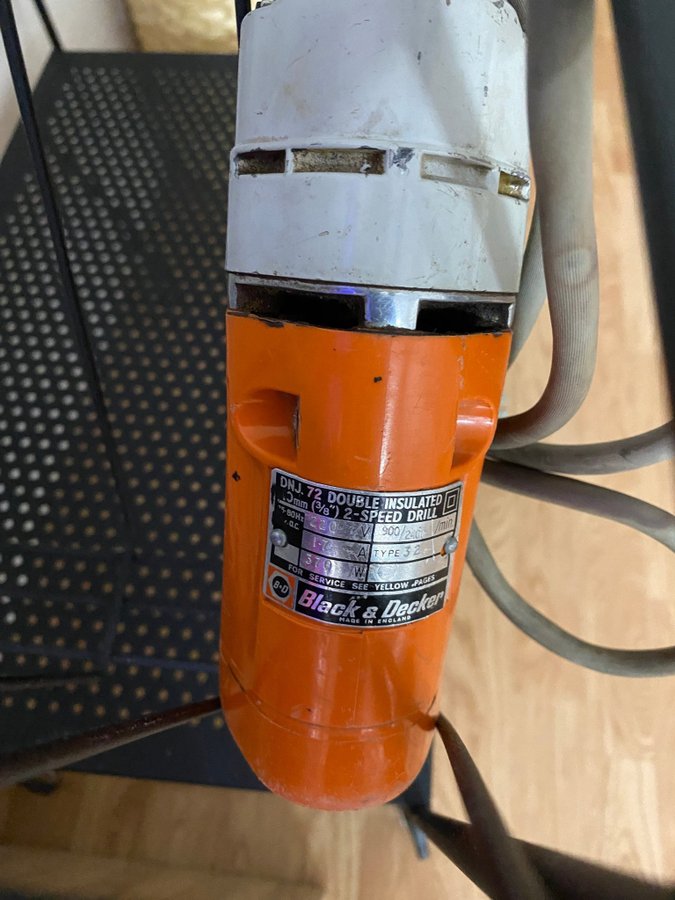 Black Decker DNJ 1 2 2 Speed Drill