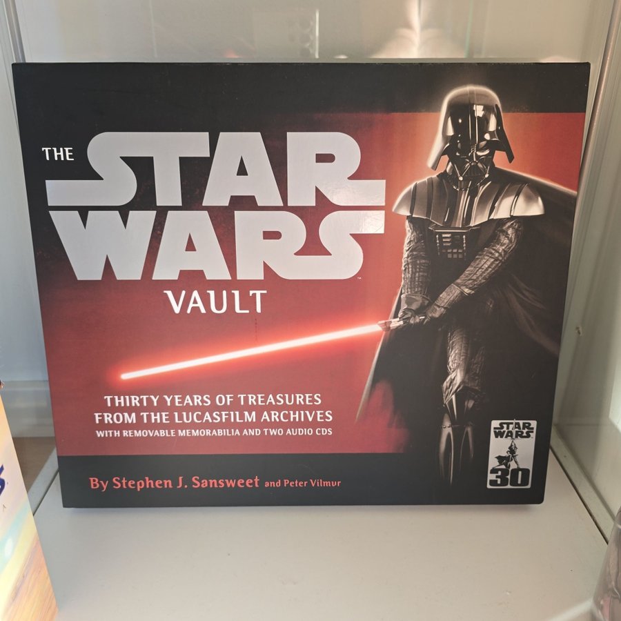The Star Wars Vault av Stephen J. Sansweet och .. | Köp på Tradera The Star Wars Vault av Stephen J. Sansweet och .. | Köp på Tradera