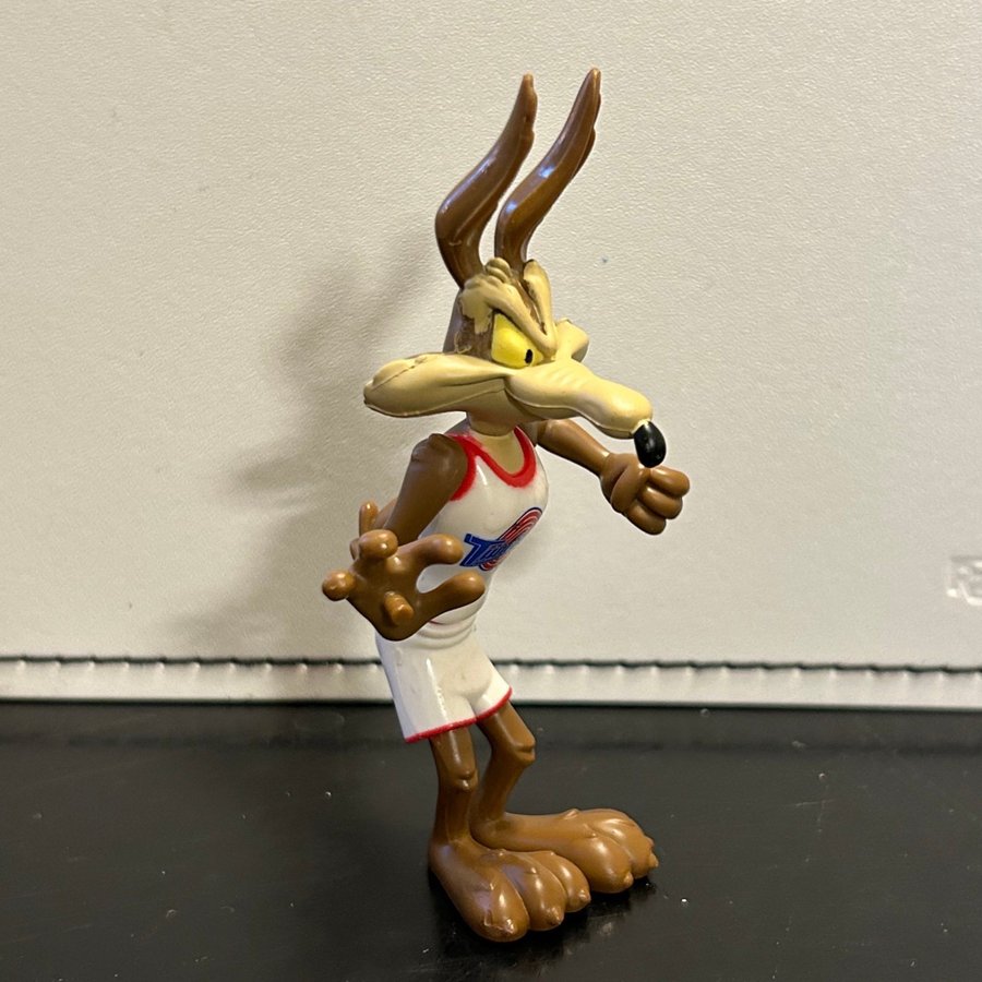 space jam wile coyote