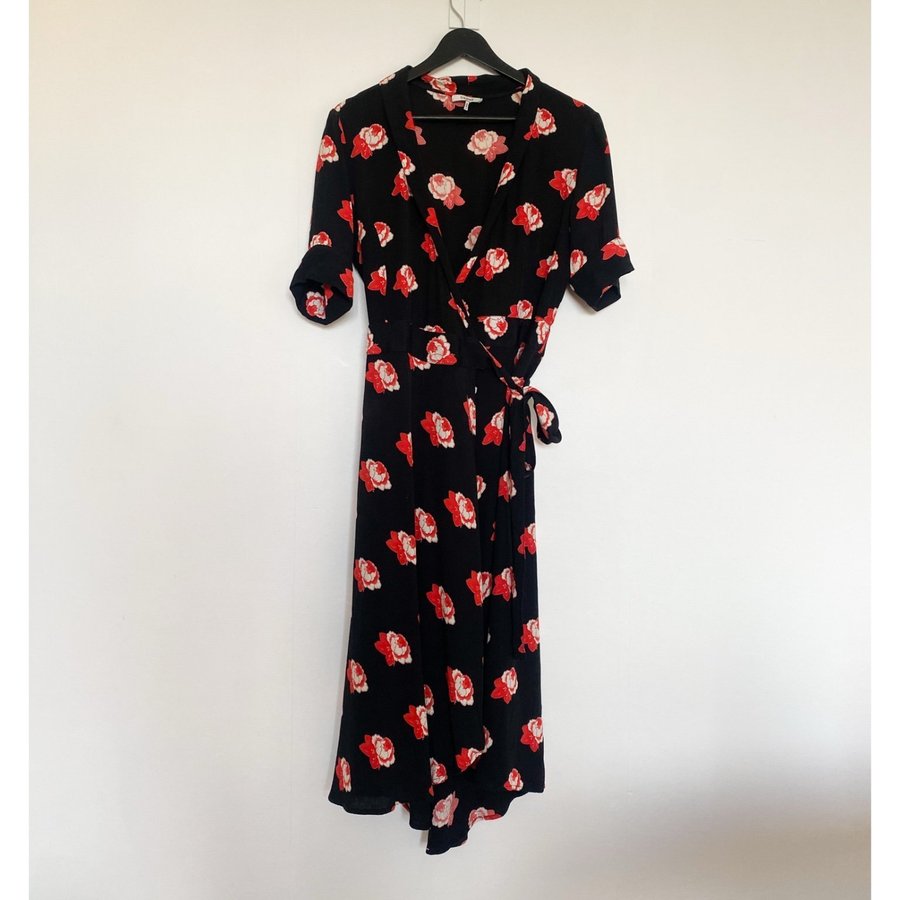 Ganni Harley Crepe wrap dress stl 38 Kop pa Tradera 648671288
