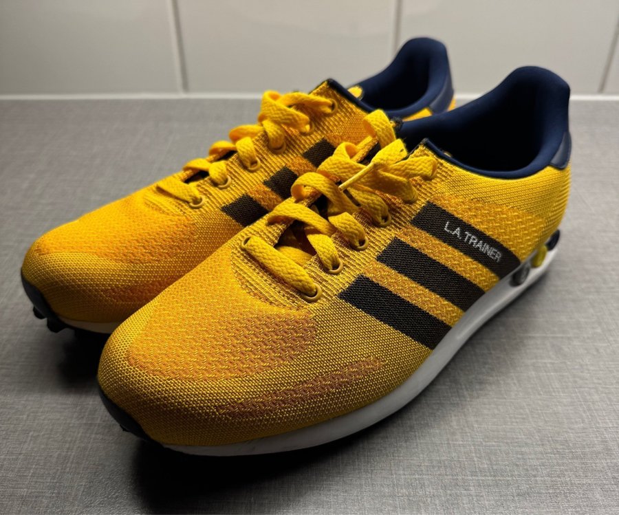 Se produkter som liknar Adidas LA Trainer, Sneakers, på Tradera