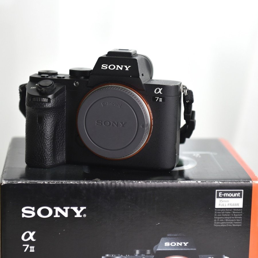 Sony A7 II (fullformat) - Modell ILCE-7M2 + Son.. | Köp på Tradera