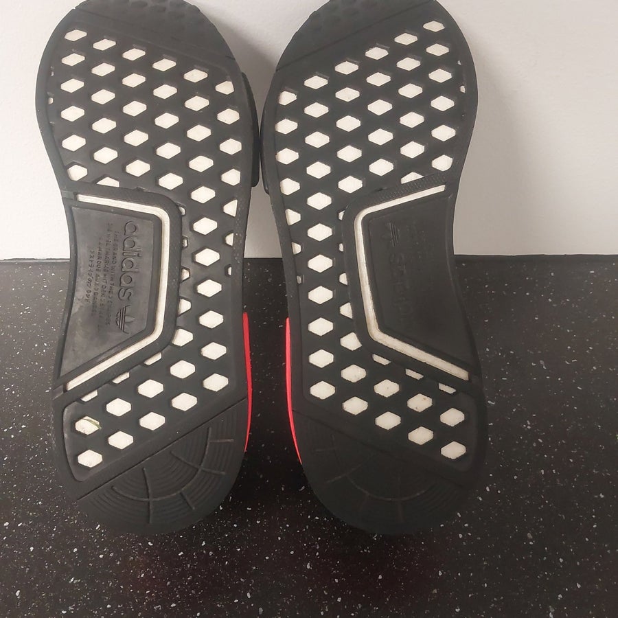 Se produkter som liknar Adidas NMD R1 Artikelnr EE5107 p Tradera  (725287561)