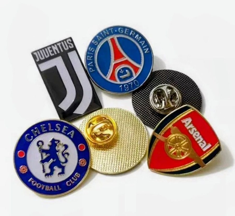 pin s broche badge football STELLA THONGN INDOOR INTERNATIONAL soccer