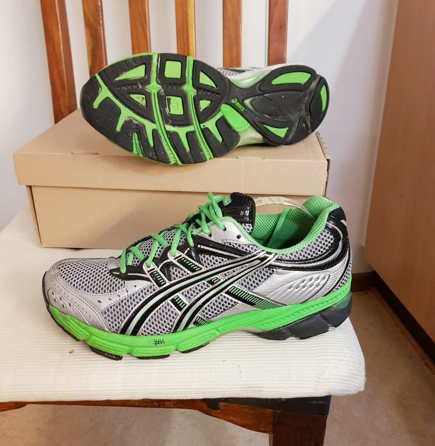Asics gel hurako hot sale