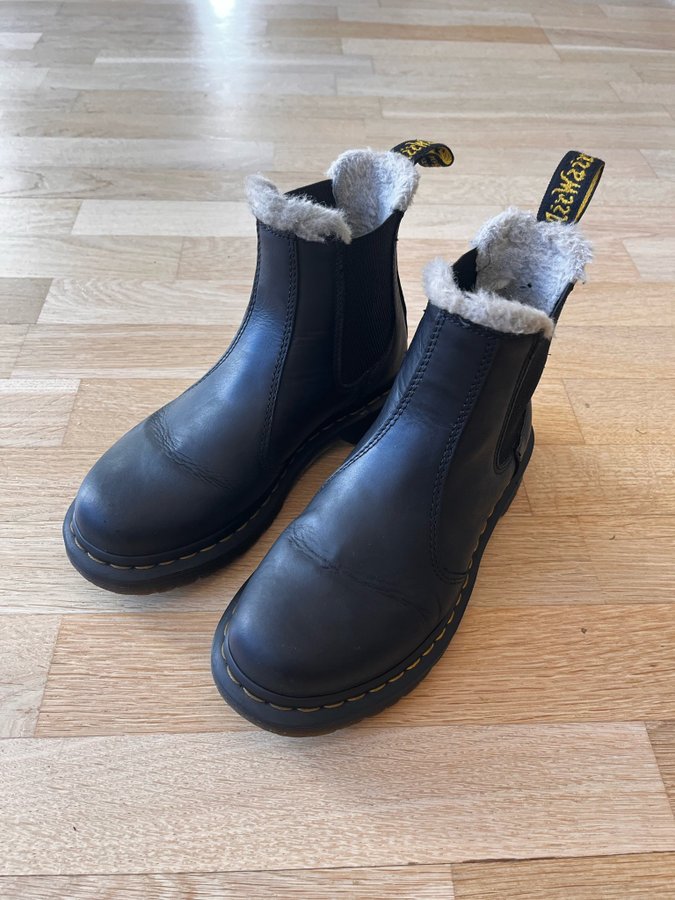 Dr. Martens fodrade Chelsea boots strl 37