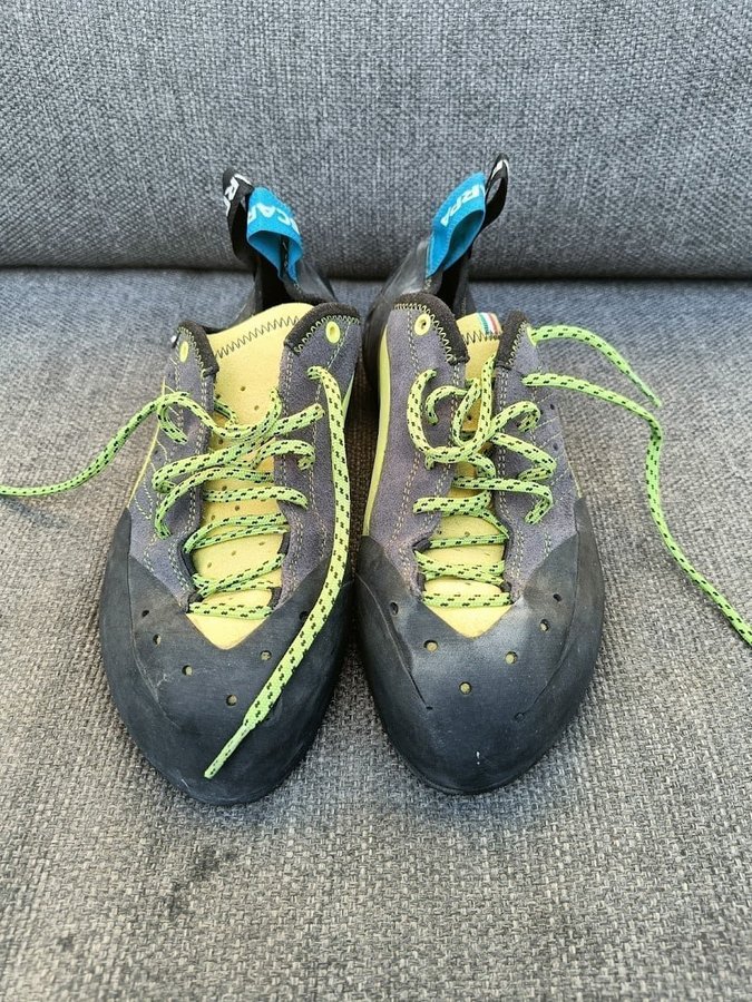 SCARPA(スカルパ) マエストロ ミッド/ストーン/ライトグレー/#38.5 SC20206 クライミング用 シューズ 靴 ブーツ アウトドア　クライミングシューズ