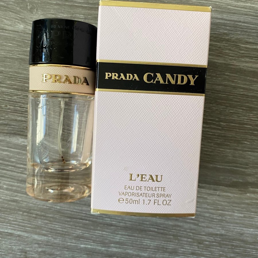 Se produkter som liknar Prada Candy L'Eau Eau de på Tradera