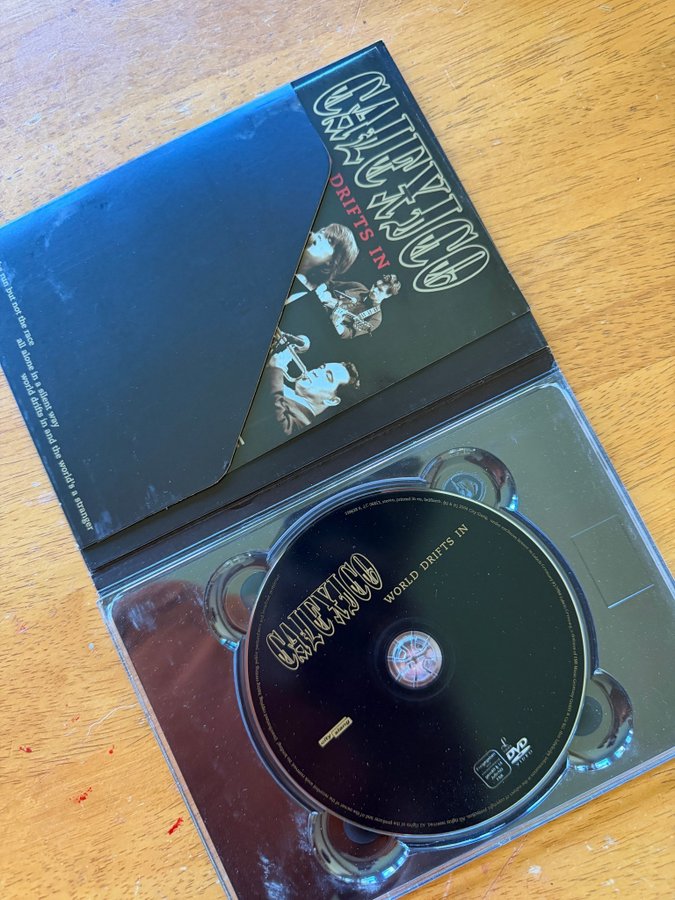 (未使用･未開封品)World Drifts in: Live at the Barbican London [DVD] Amazon.com: Calexico - World Drifts In (Live At The Barbican
