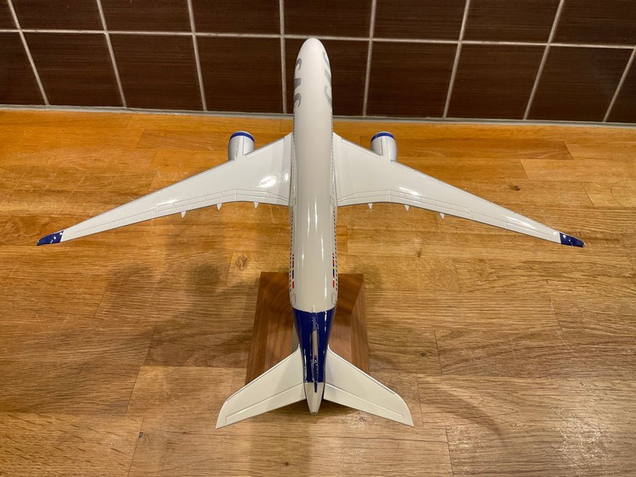 Se produkter som liknar SAS Airbus A350-900 SE-RSC Pa.. på Tradera