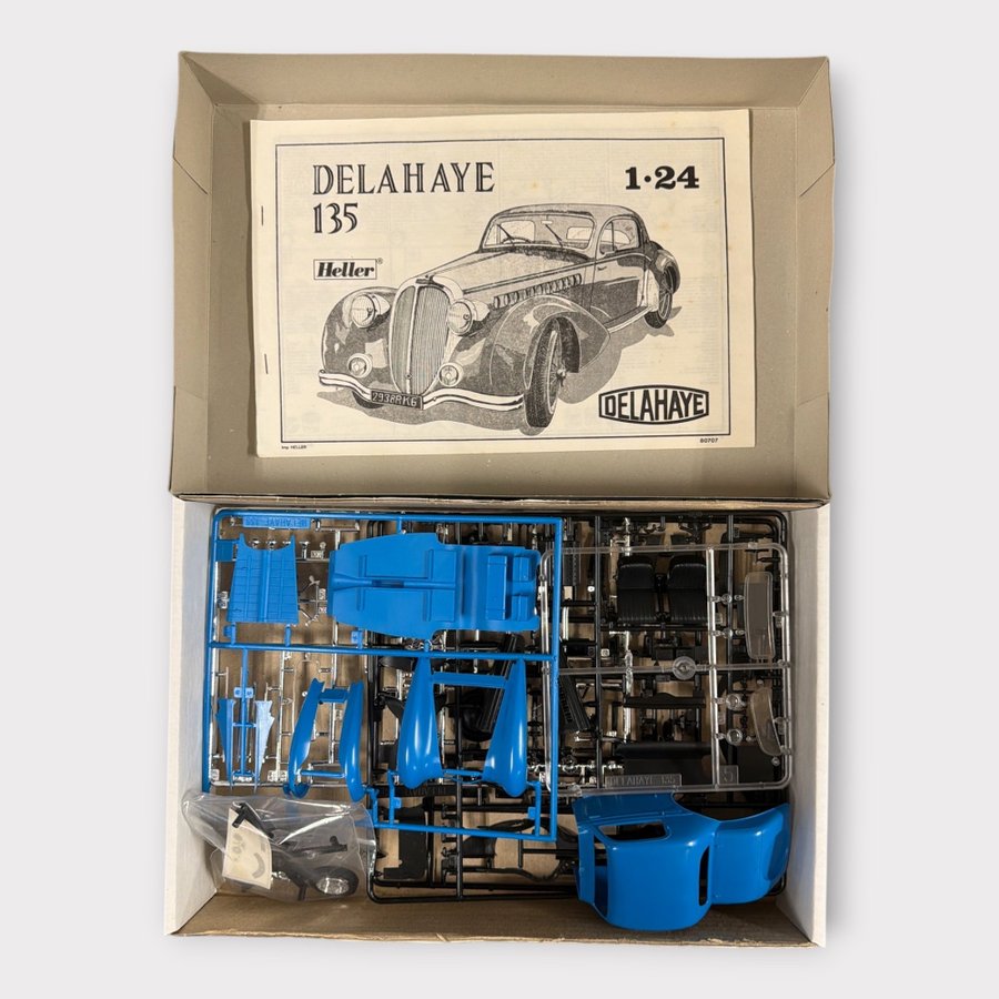 Heller -Maquette en plastique automobile Delahaye 135 échelle