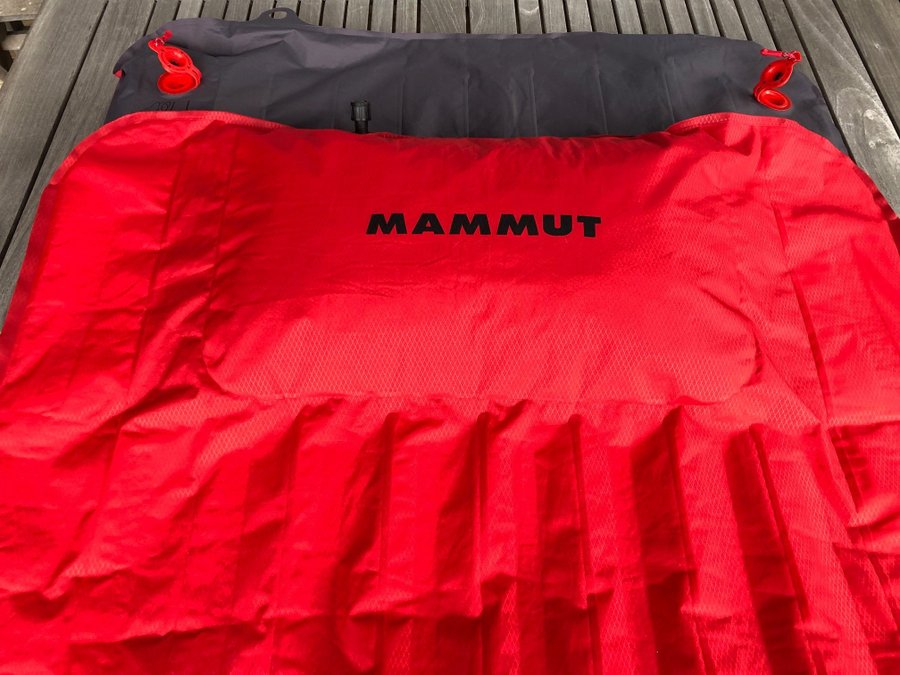 Mammut Comfort Pump Mat () Mammut Comfort Pump Mat