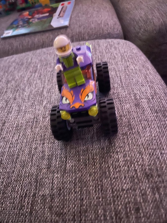 LEGO City Monstertruck 60251 Köp på Tradera (694029963)